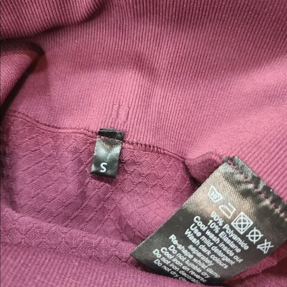 Balance Athletica Seamless Legging Amethyst Quartz Maroon Diamond Textur… - Picture 7 of 12